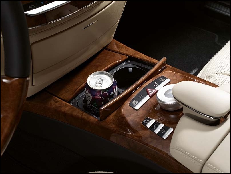 Getränkehalter Mittelkonsole S-Klasse BR 221 Getränkehalter Mittelkonsole S-Klasse BR 221
