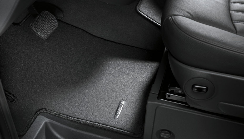 Mercedes-Benz - VELOURSMATTE Teilenummer B66560530 B66560530