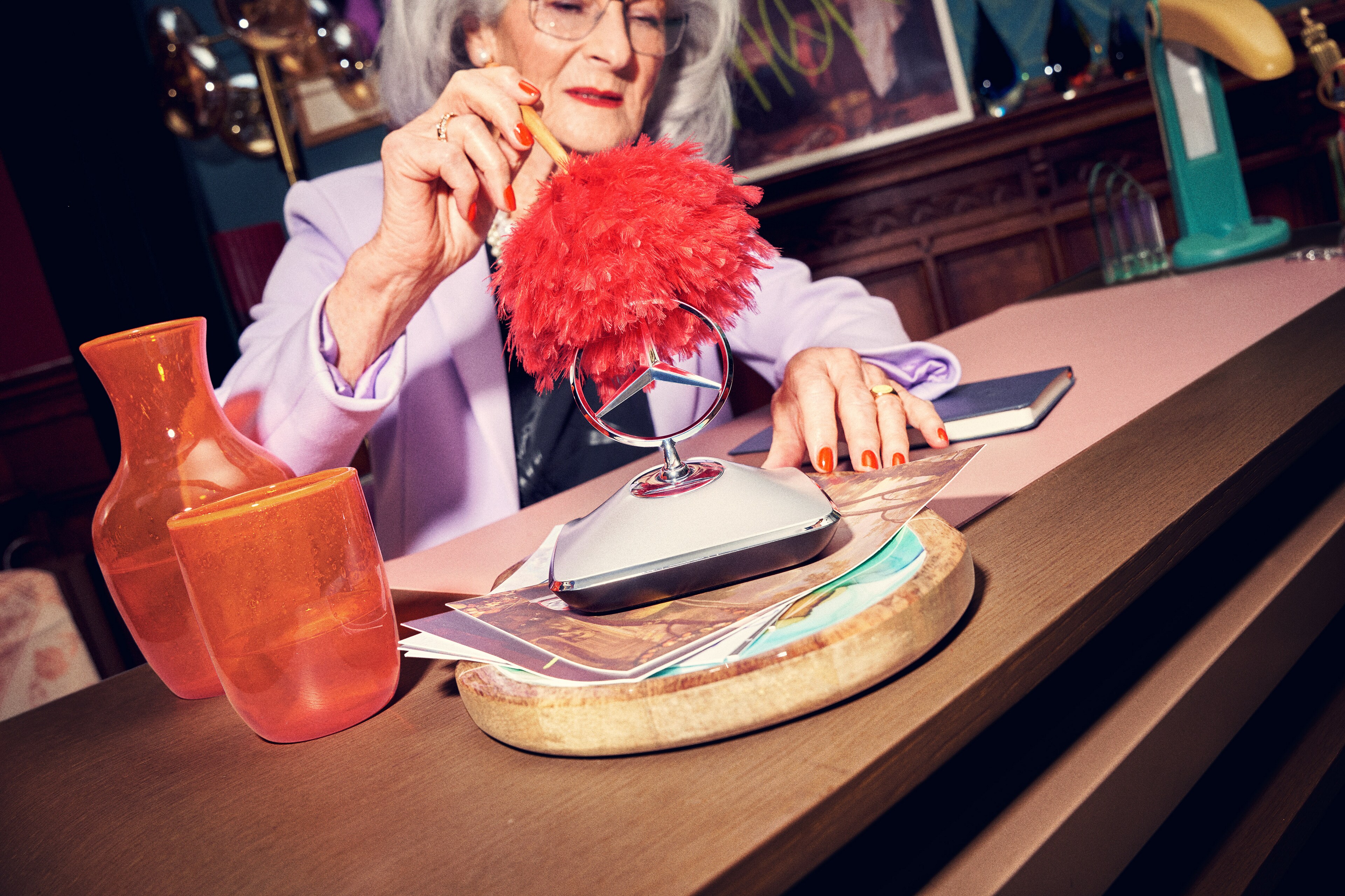 Mercedes-Benz -  Briefbeschwerer, silberfarben/schwarz