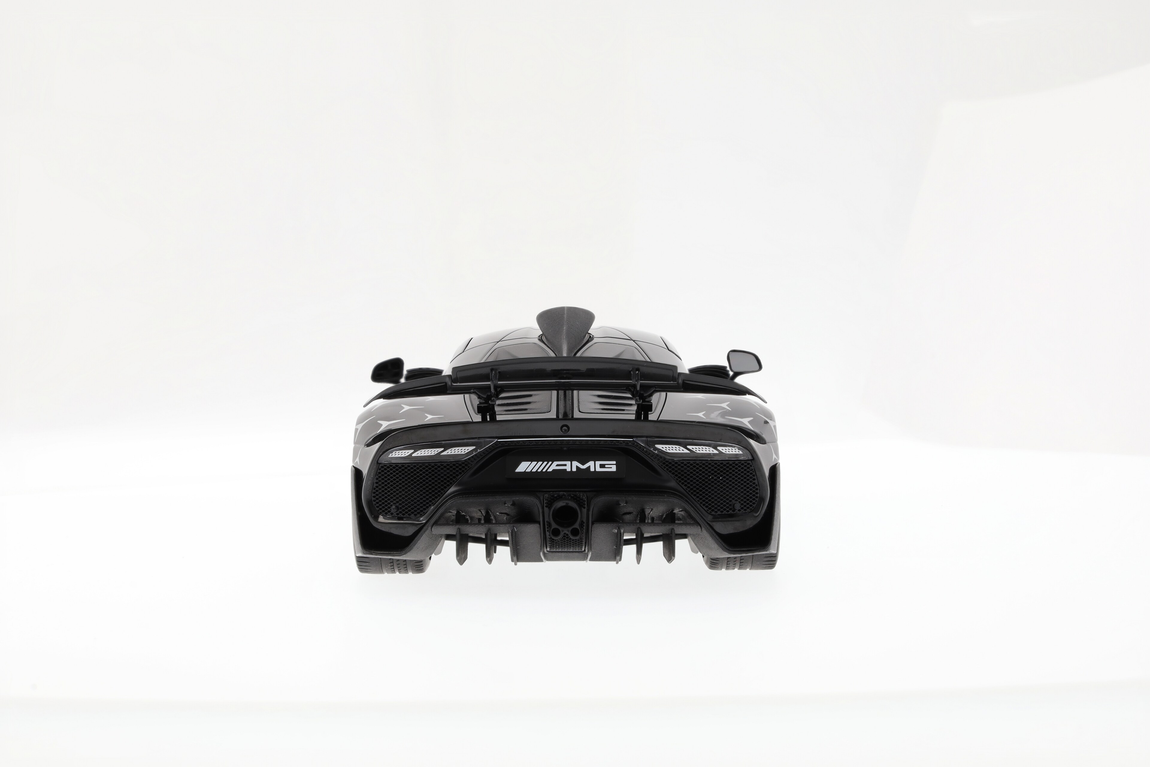 Mercedes-Benz - Mercedes-AMG ONE, C298 obsidianschwarz, 1:18