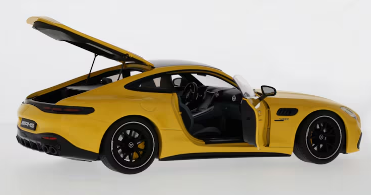 Mercedes-AMG GT 43 sonnengelb, 1:18