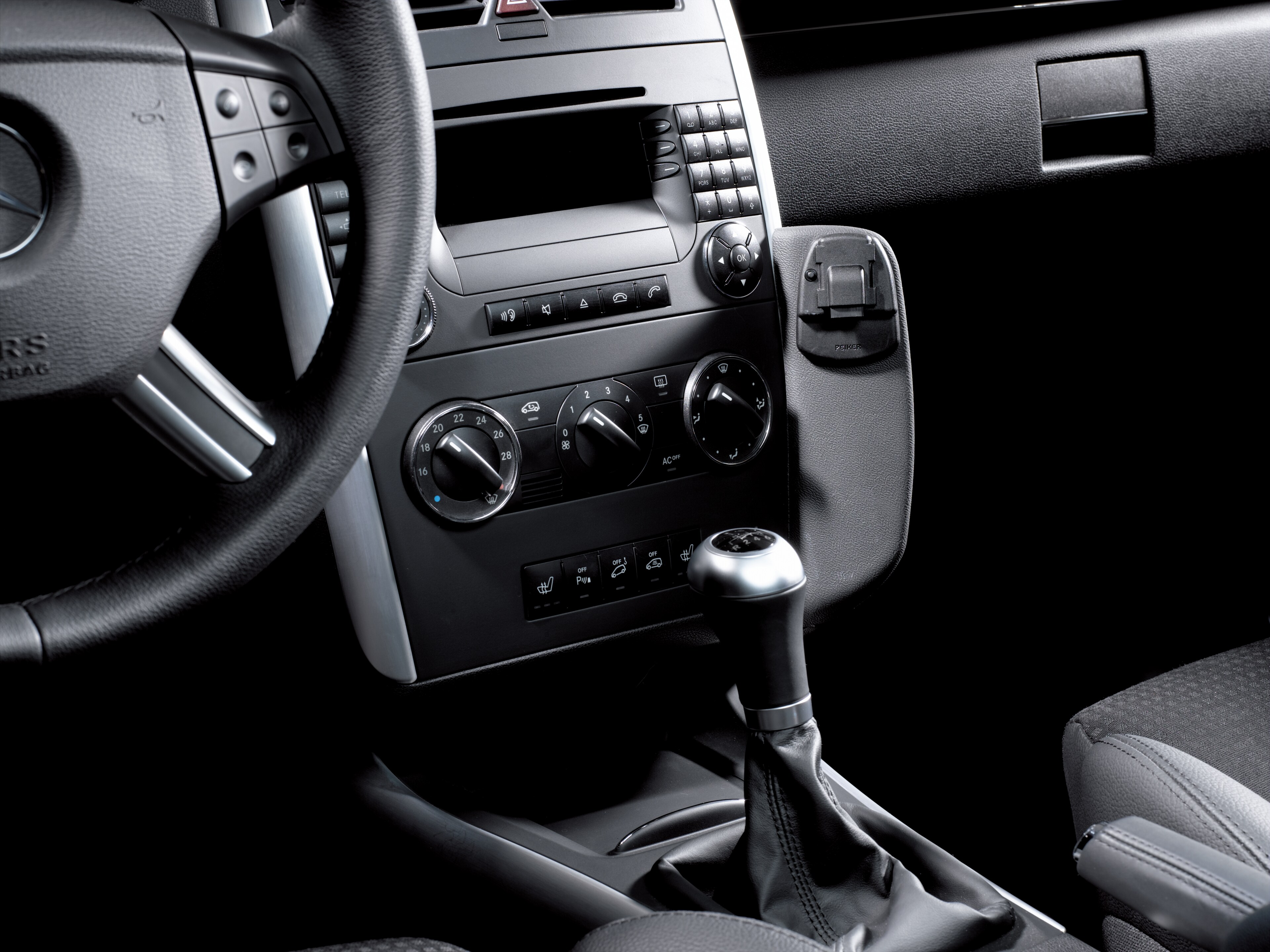 Mercedes-Benz - Telefonkonsolen Telefonkonsolen