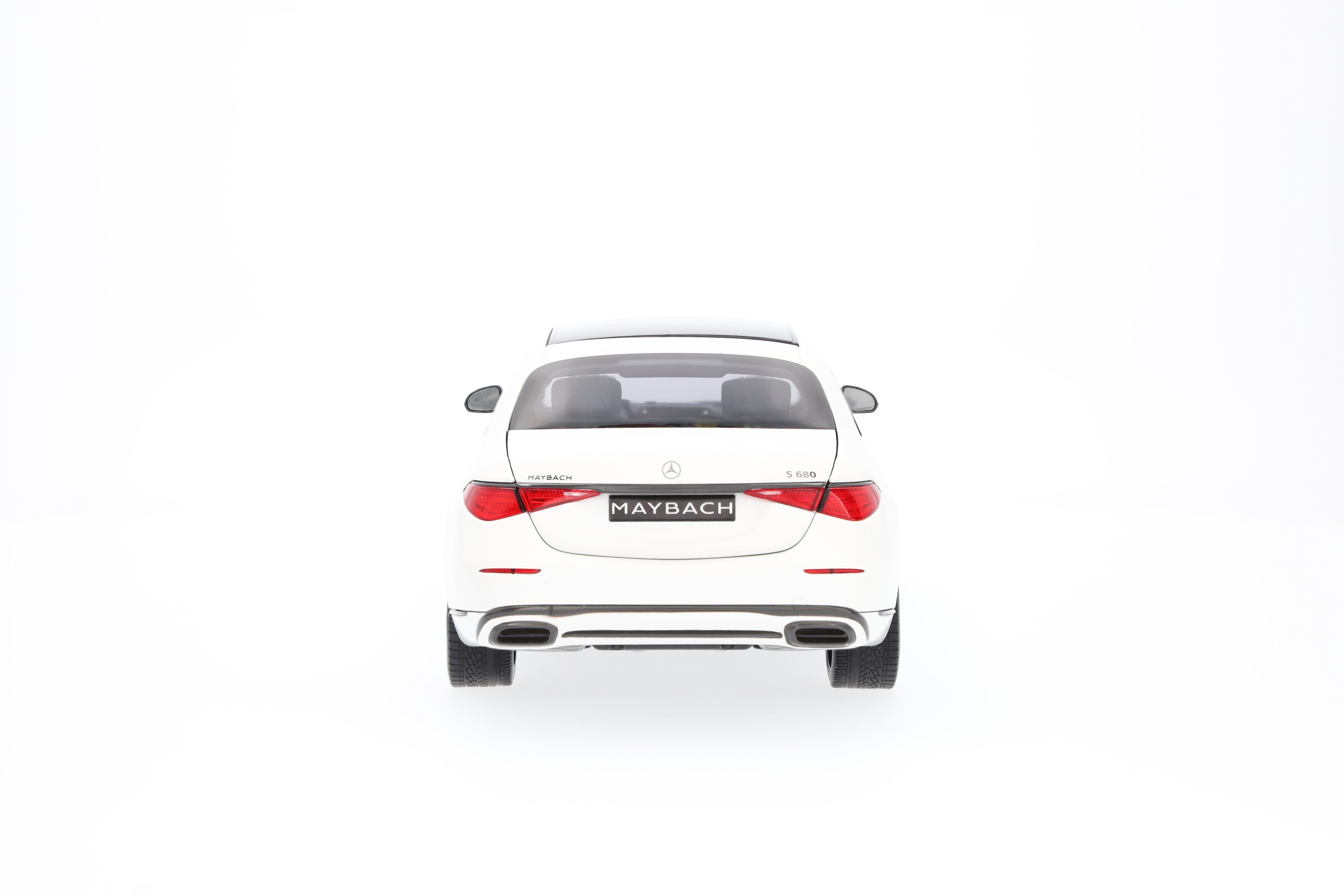 Mercedes-Benz - Mercedes-Maybach S 680 4MATIC, Night Series, X223 MANUFAKTUR opalithweiß magno, 1:18