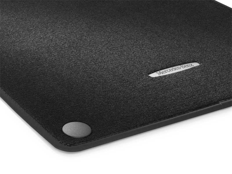 Mercedes-Benz - FUSSMATTE Teilenummer A22268069029F87 A22268069029F87