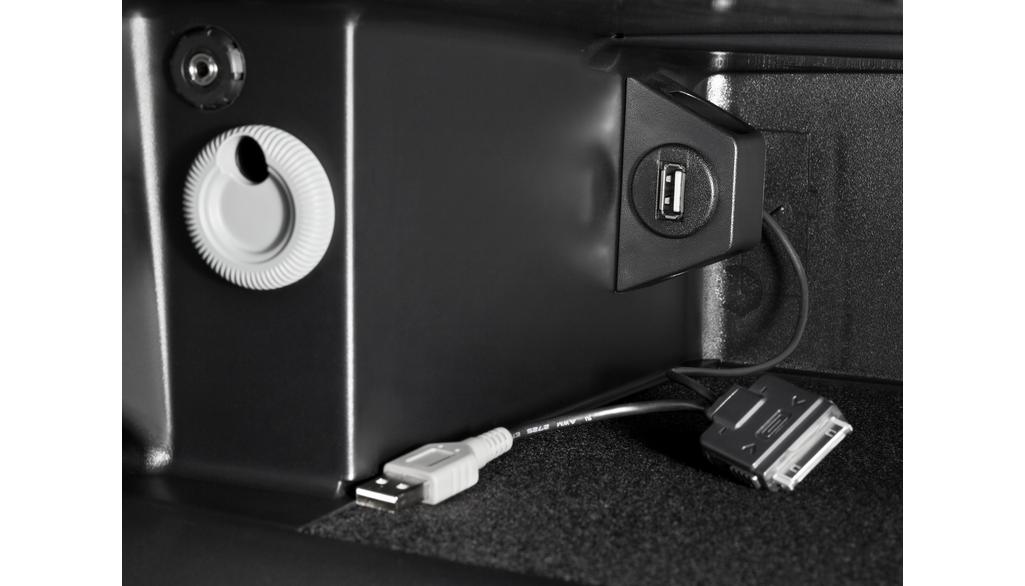 Mercedes-Benz - HU USB KABEL Teilenummer B67885166 B67885166