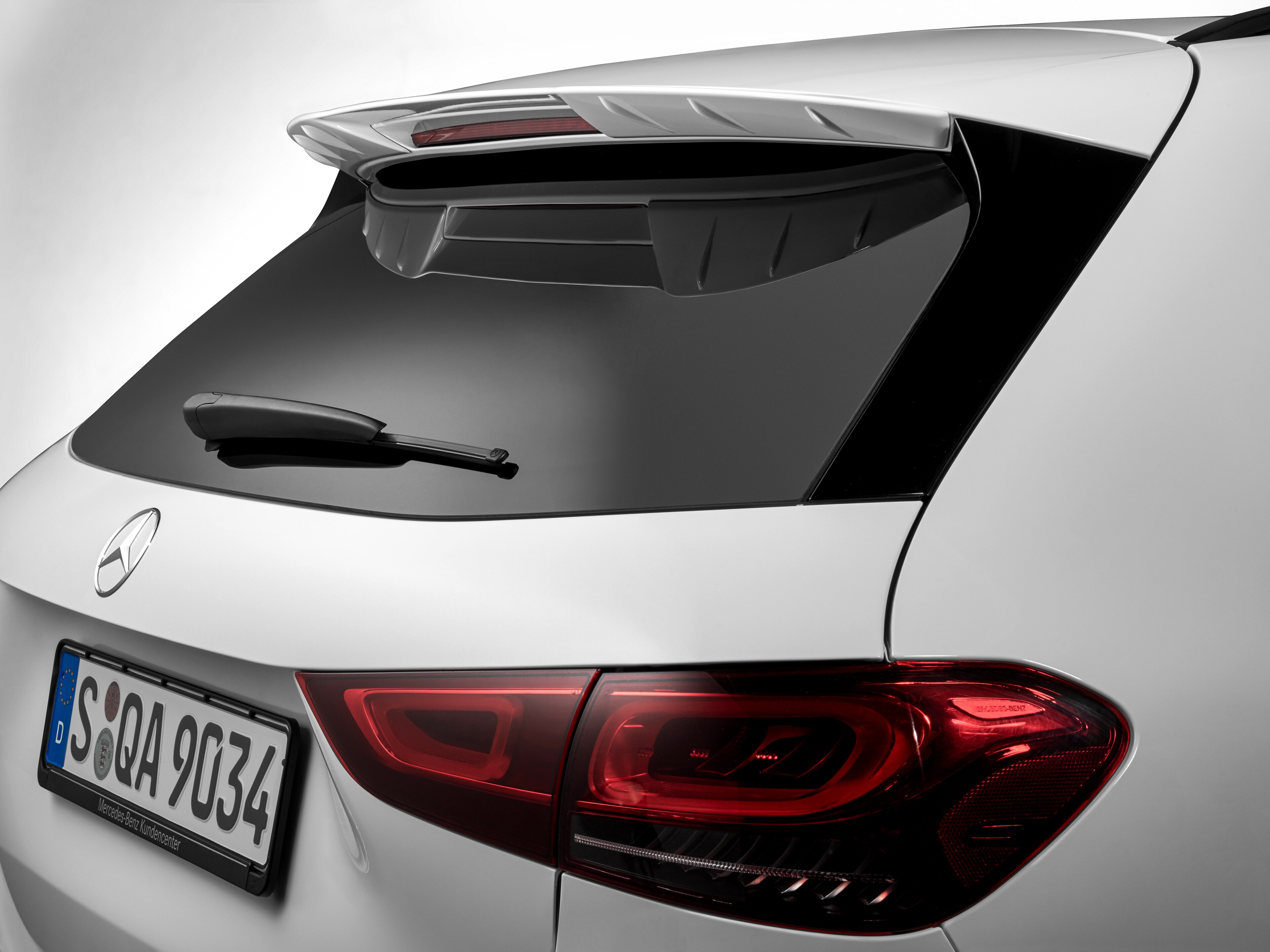 Anbauheckspoiler EQA H243