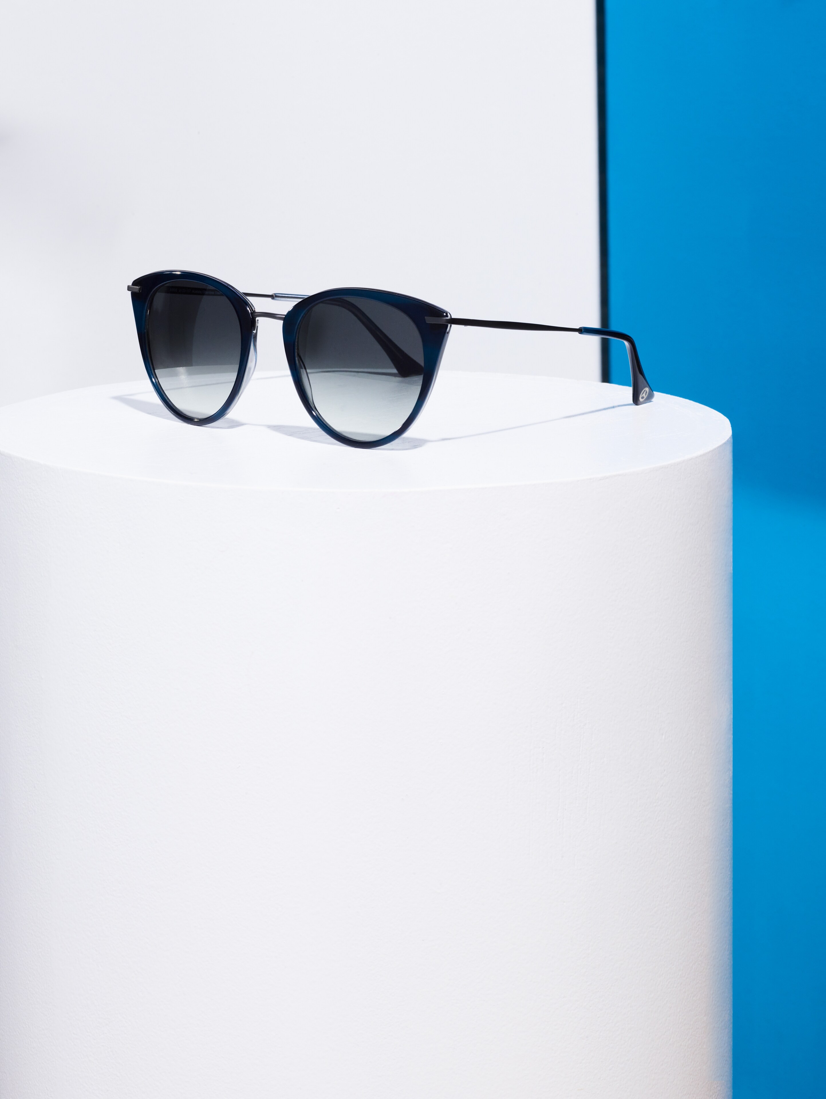 Mercedes-Benz - High resolution High resolution