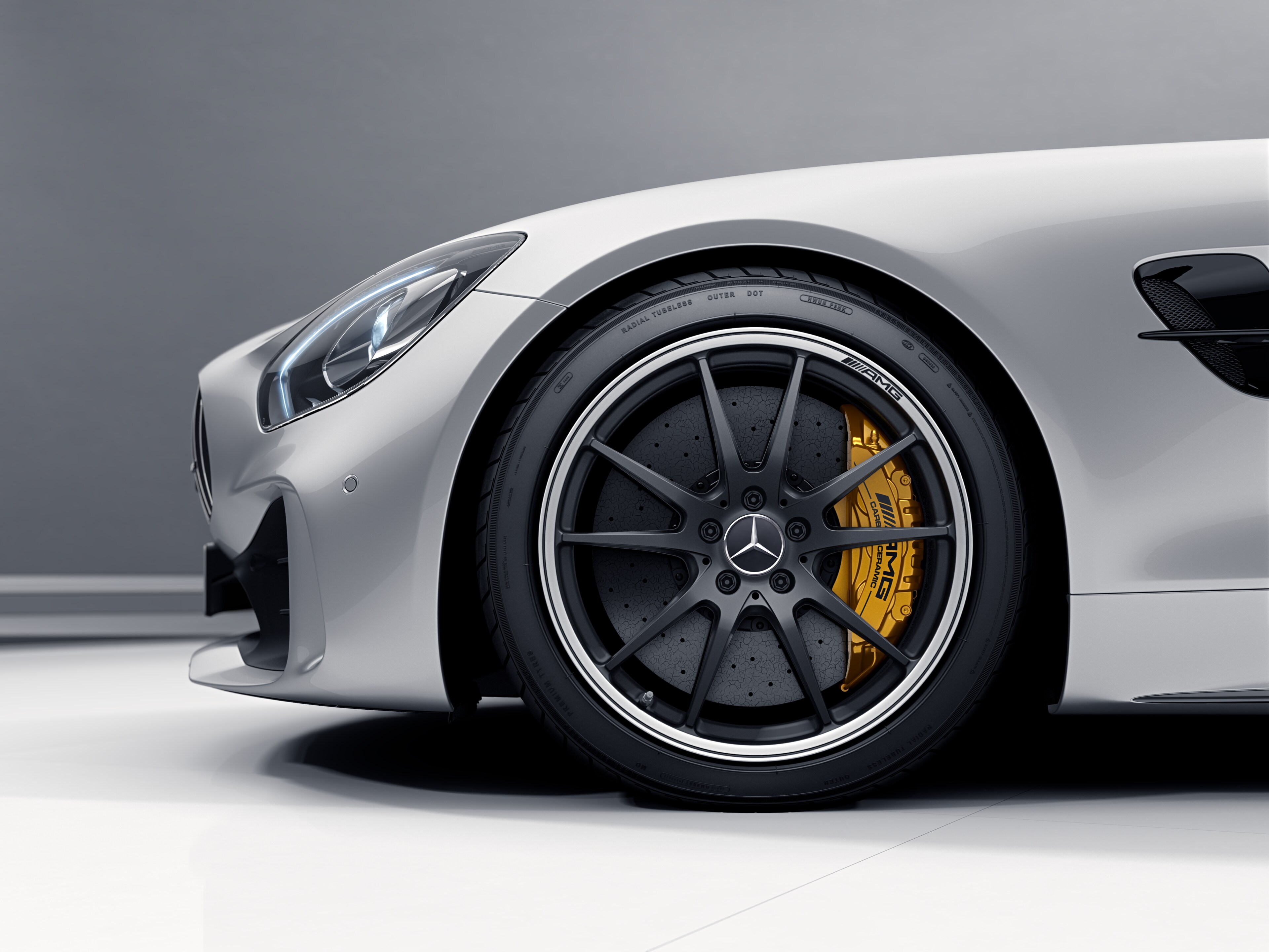 AMG Schmiederad im 10-Speichen-Design, 48,3 c