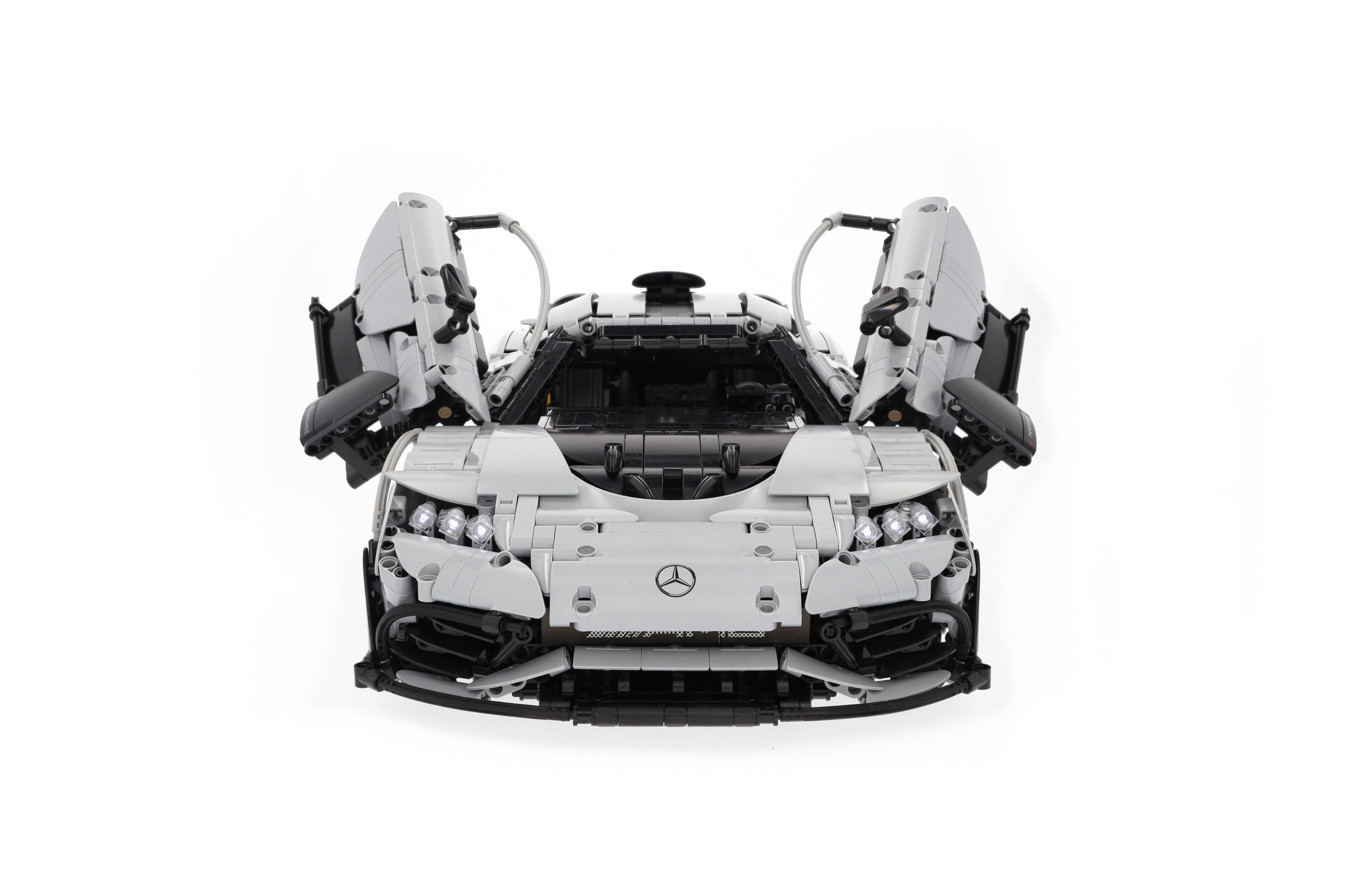 Mercedes-Benz - Mercedes-AMG ONE, Klemmbaustein R/C Modell