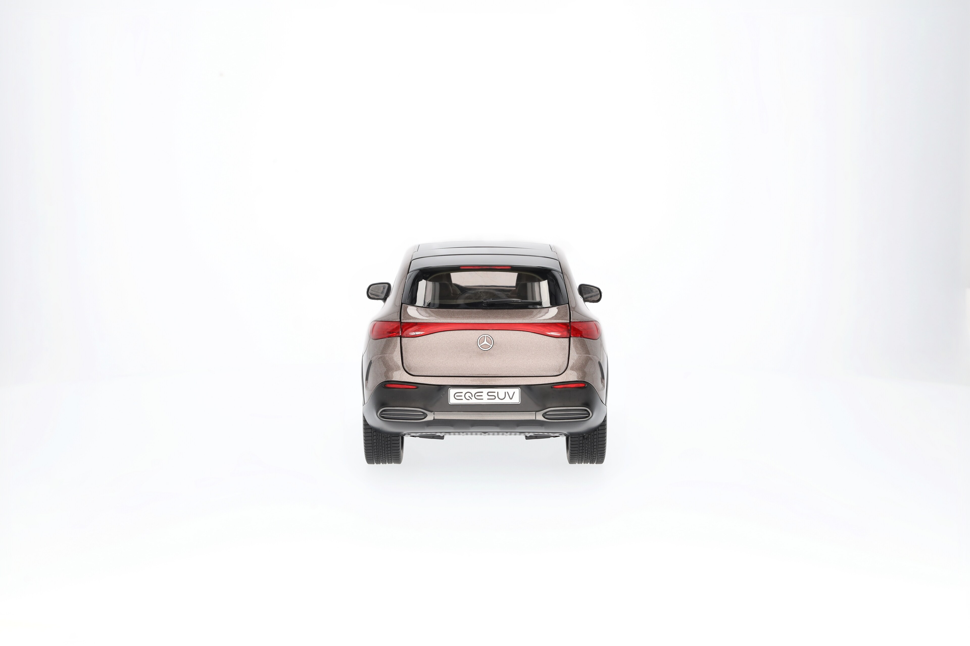 Mercedes-Benz - EQE SUV, AMG Line, X294 samtbraun, NZG, 1:18