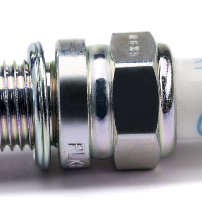 Mercedes-Benz - ZUENDKERZE Teilenummer A0041595803 A0041595803