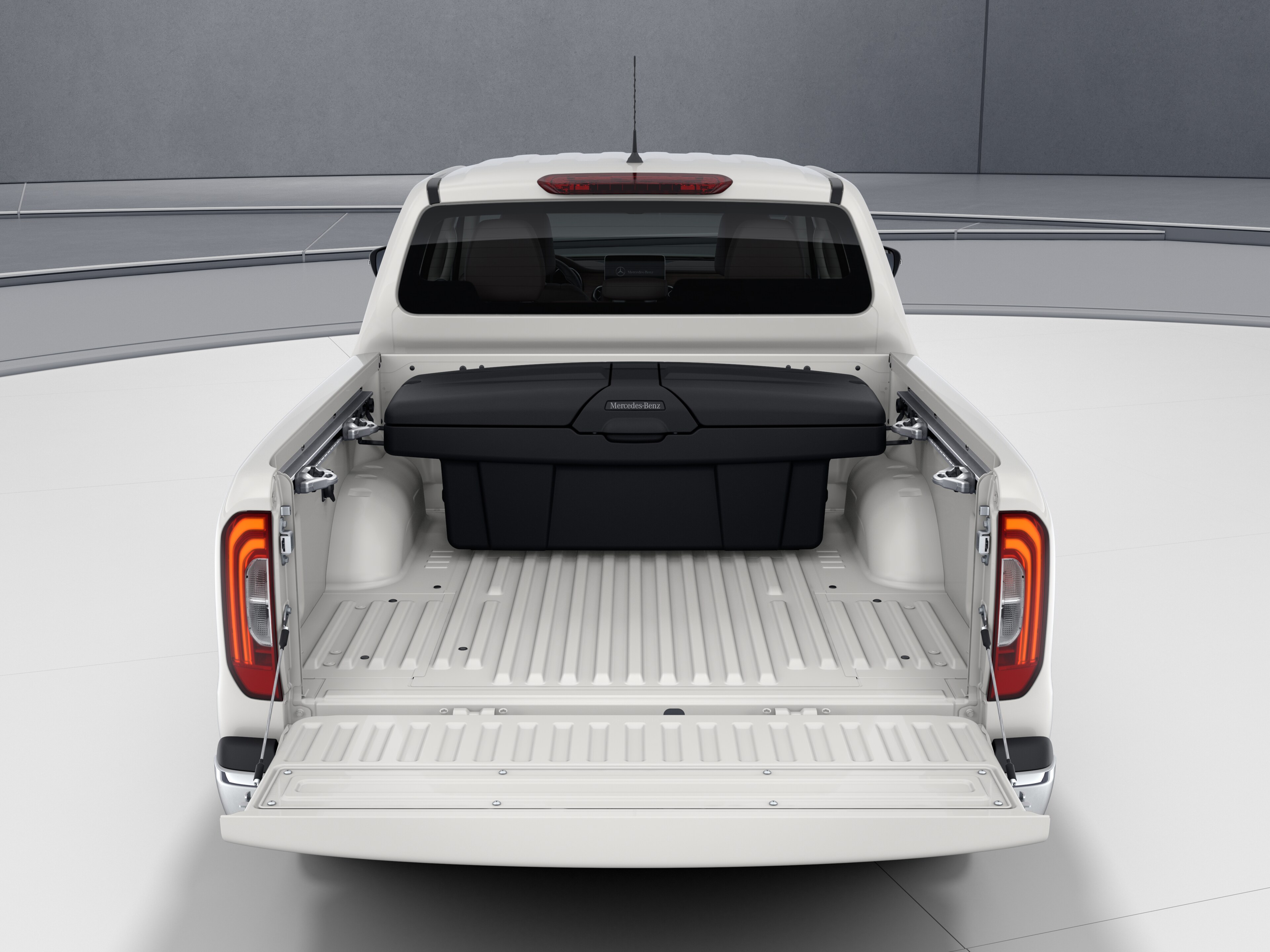 Mercedes-Benz - Staubox / Toolbox Staubox / Toolbox