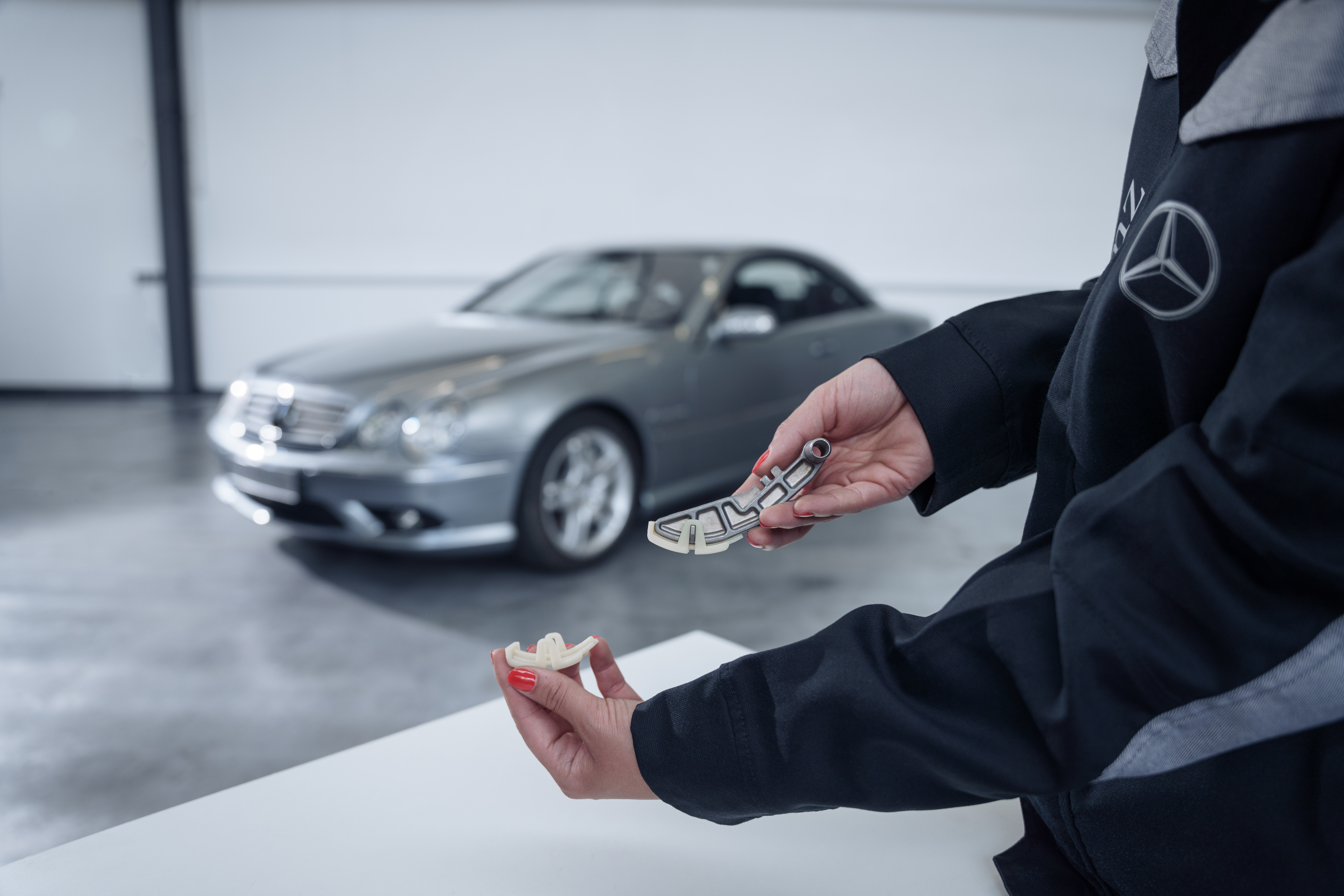 Gleitschiene für Kettenspannbügel (diverse Motoren M112 und M113) Gleitschiene für Kettenspannbügel (diverse Motoren M112 und M113)