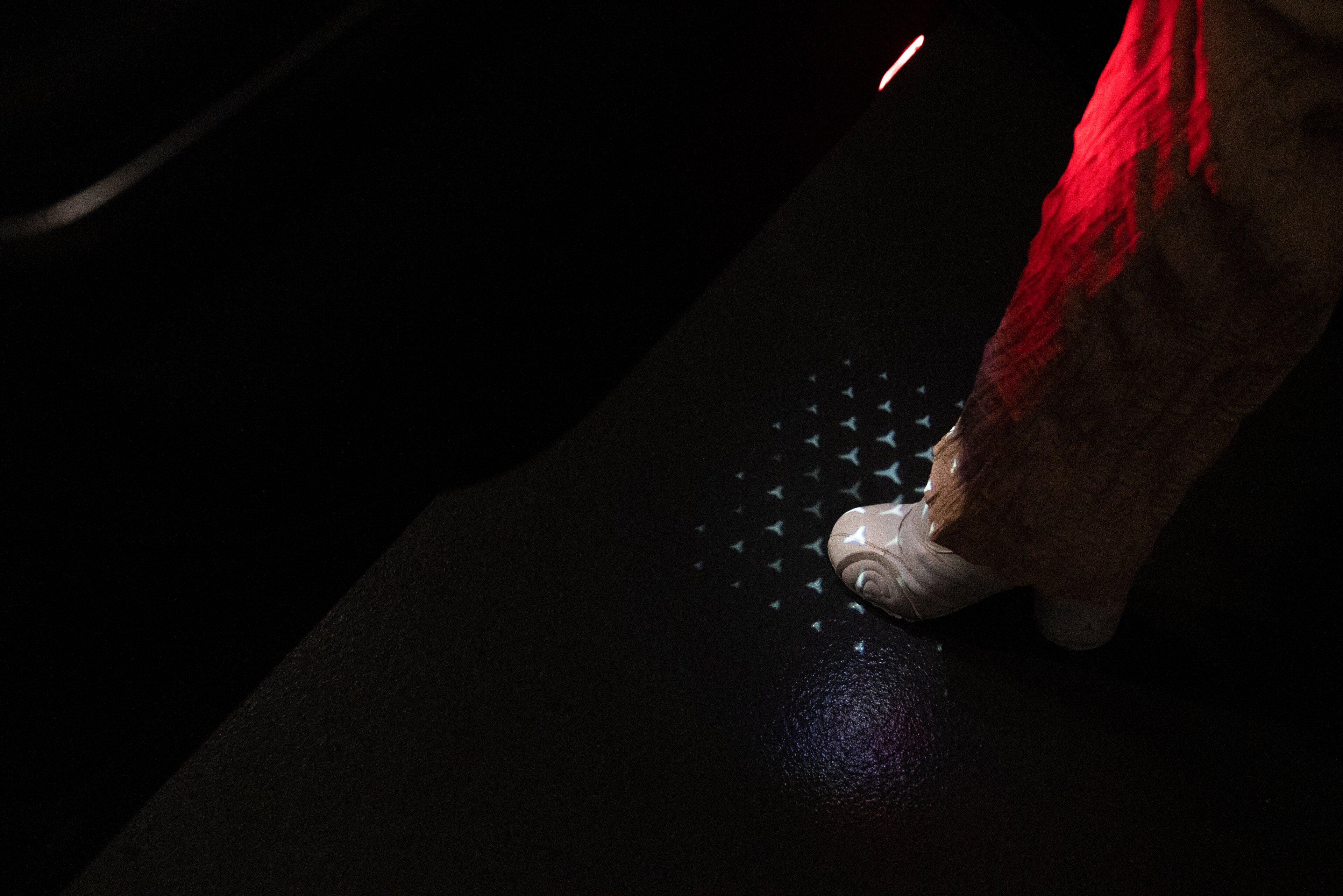 Mercedes-Benz - LCD projector LCD projector