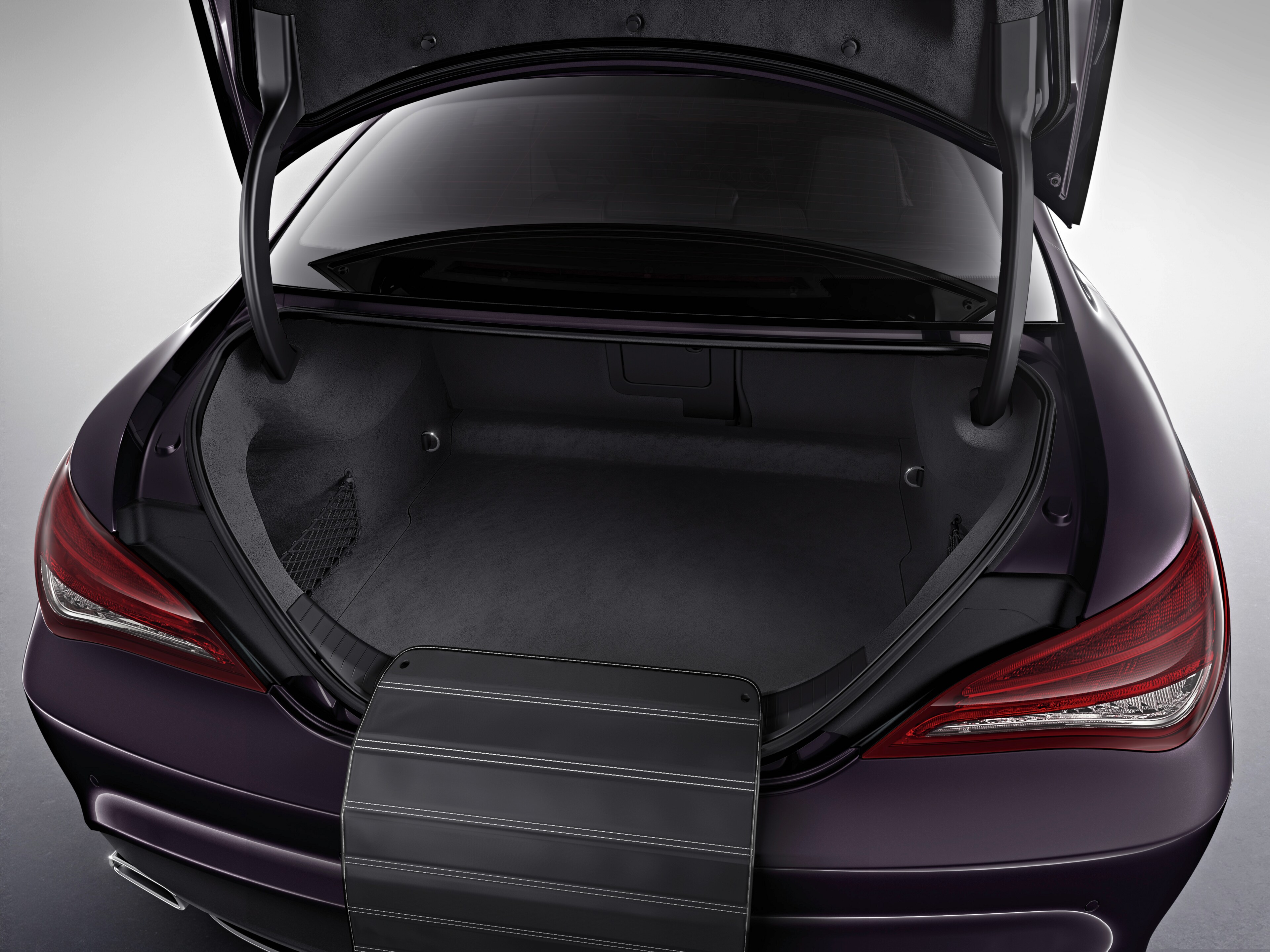 Mercedes-Benz - Zick-Zack-Ladekantenschutz Zick-Zack-Ladekantenschutz