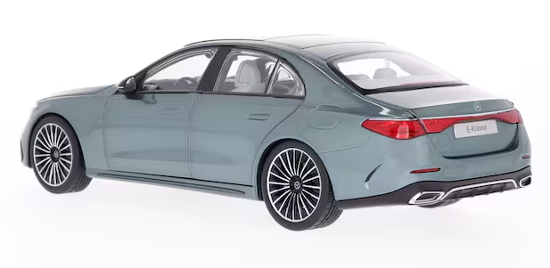 E-Klasse, Limousine, AMG Line, W214 verdesilber, 1:18 E-Klasse, Limousine, AMG Line, W214 verdesilber, 1:18
