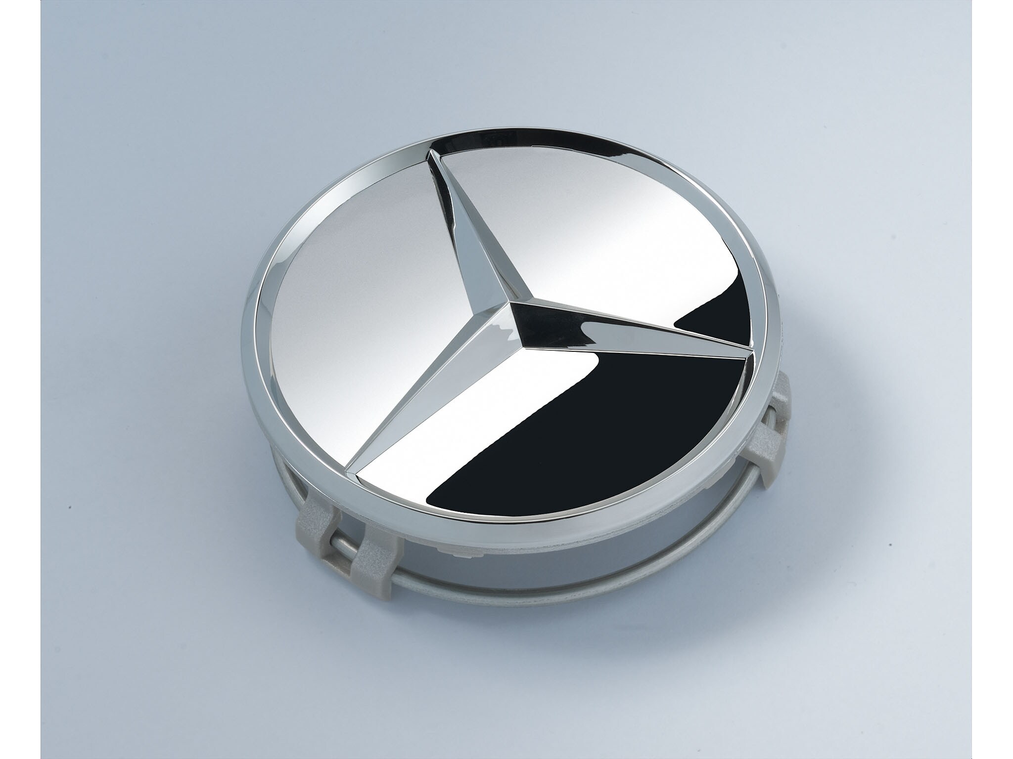Mercedes-Benz - Radnabenabdeckung, Stern erhaben, zweiteilig Radnabenabdeckung, Stern erhaben, zweiteilig