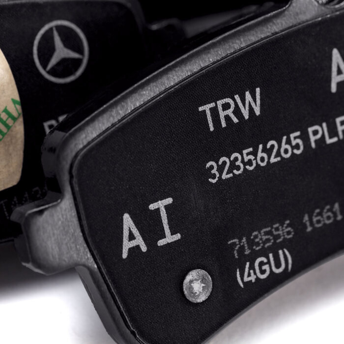 Mercedes-Benz - TEILESATZ BREMSBELAG Teilenummer A0004203700 A0004203700