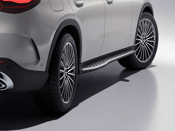 Trittbrett, Aluminiumoptik mit Gumminoppen, schwarz-silber, GLC C254/ X254 Trittbrett, Aluminiumoptik mit Gumminoppen, schwarz-silber, GLC C254/ X254