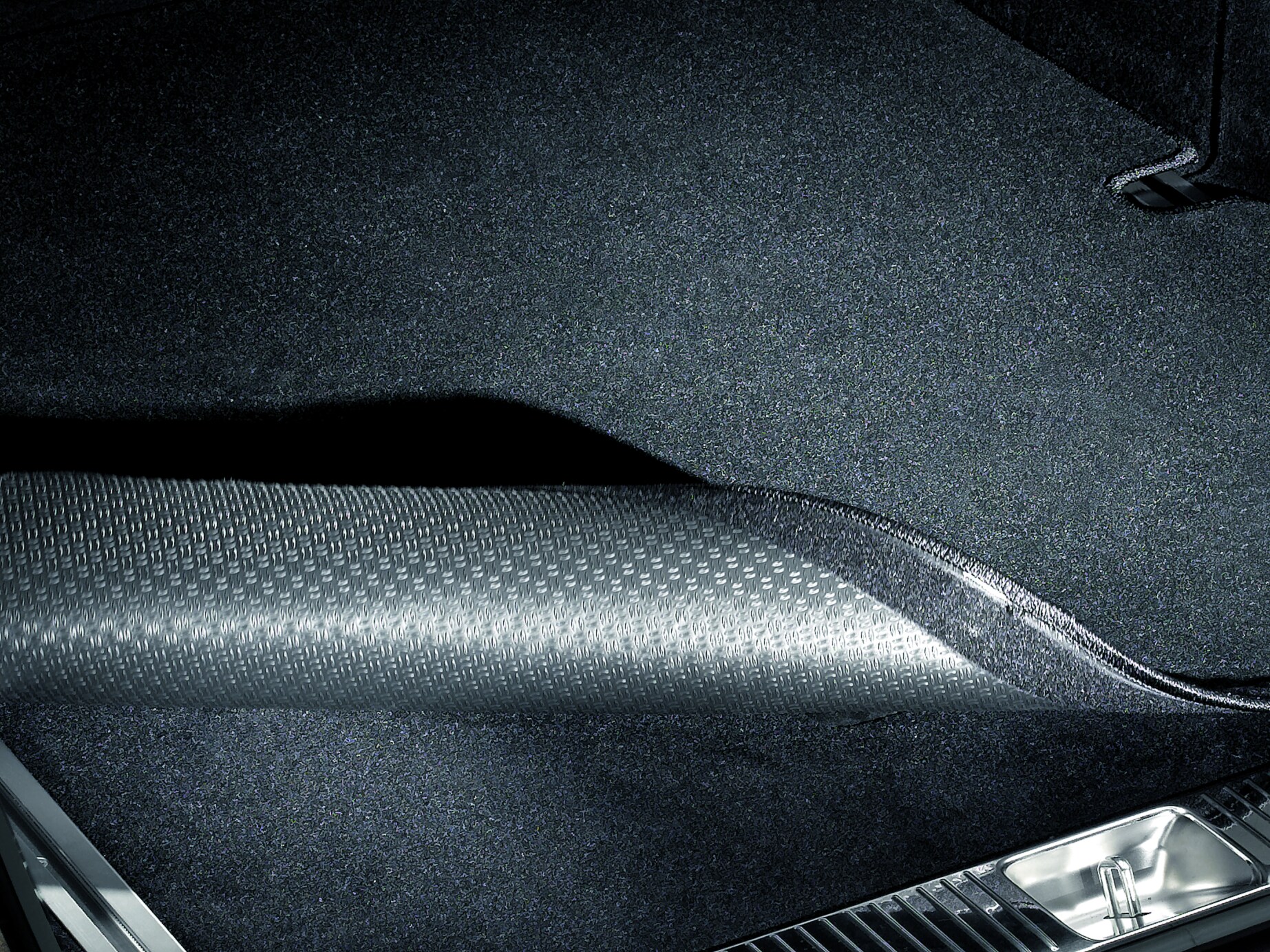 Wendematte, mit Klettband für Ladekantenschut