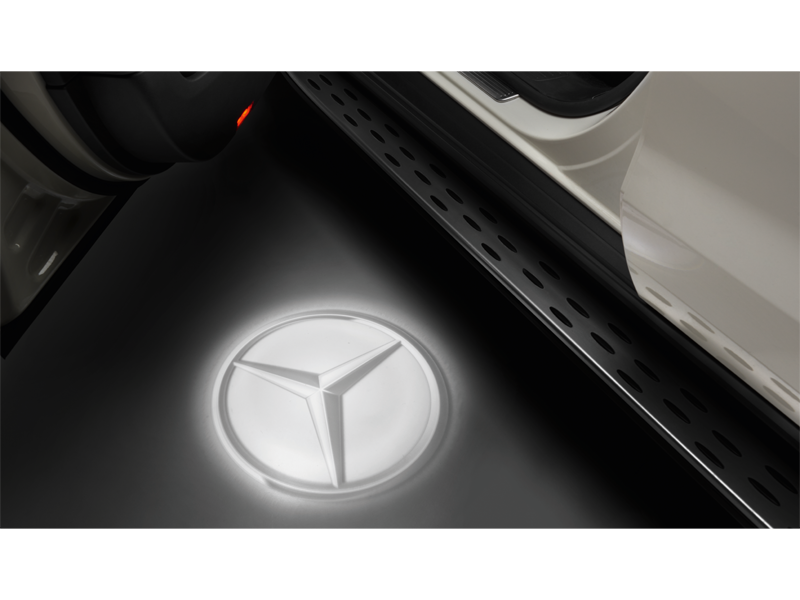Mercedes-Benz - EINBAUSATZ PROJEKTOR Teilenummer A2138204503 A2138204503