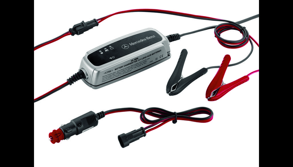 Mercedes-Benz - BATTERIELADEGERAET Teilenummer A0009820121 A0009820121