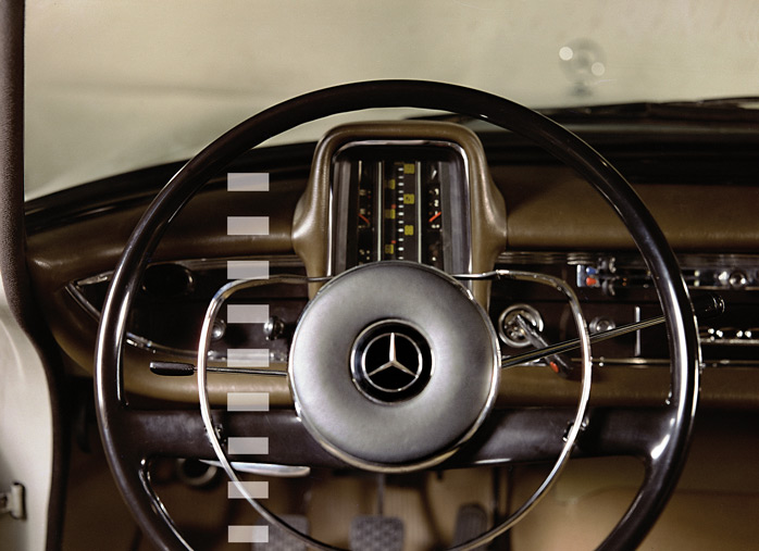 Das Cockpit eines Oldtimers. Das Bild verlinkt auf die Kategorie: Ersatzteile im Classic Shop