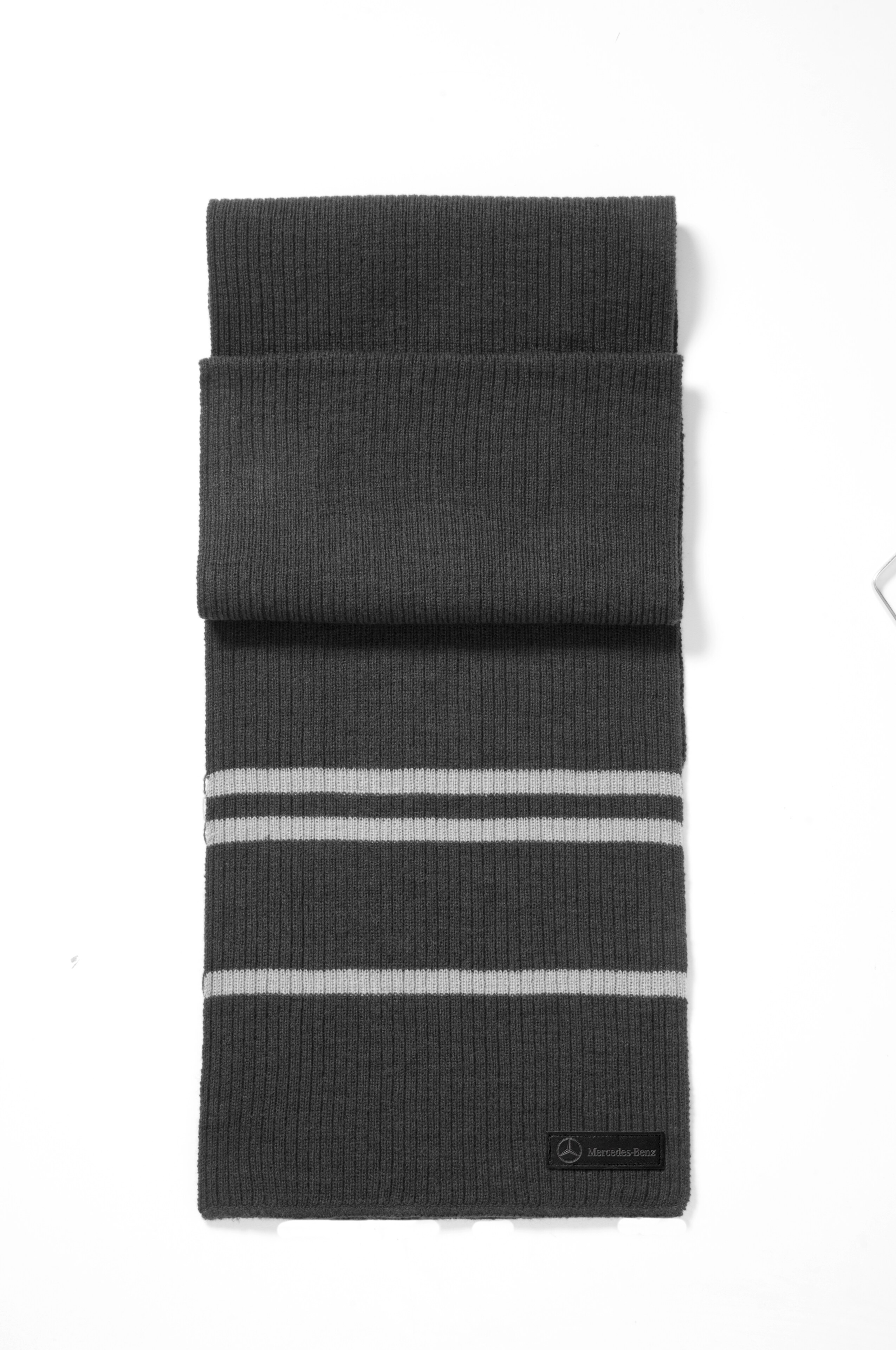 Mercedes-Benz - Strickmütze und Schal im Set Strickmütze und Schal im Set