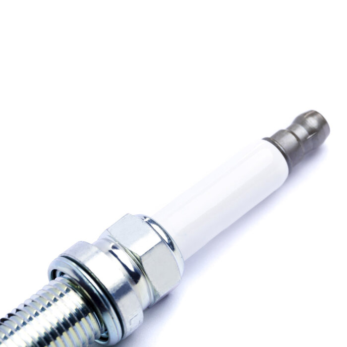 Mercedes-Benz - ZUENDKERZE Teilenummer A0041593903 A0041593903