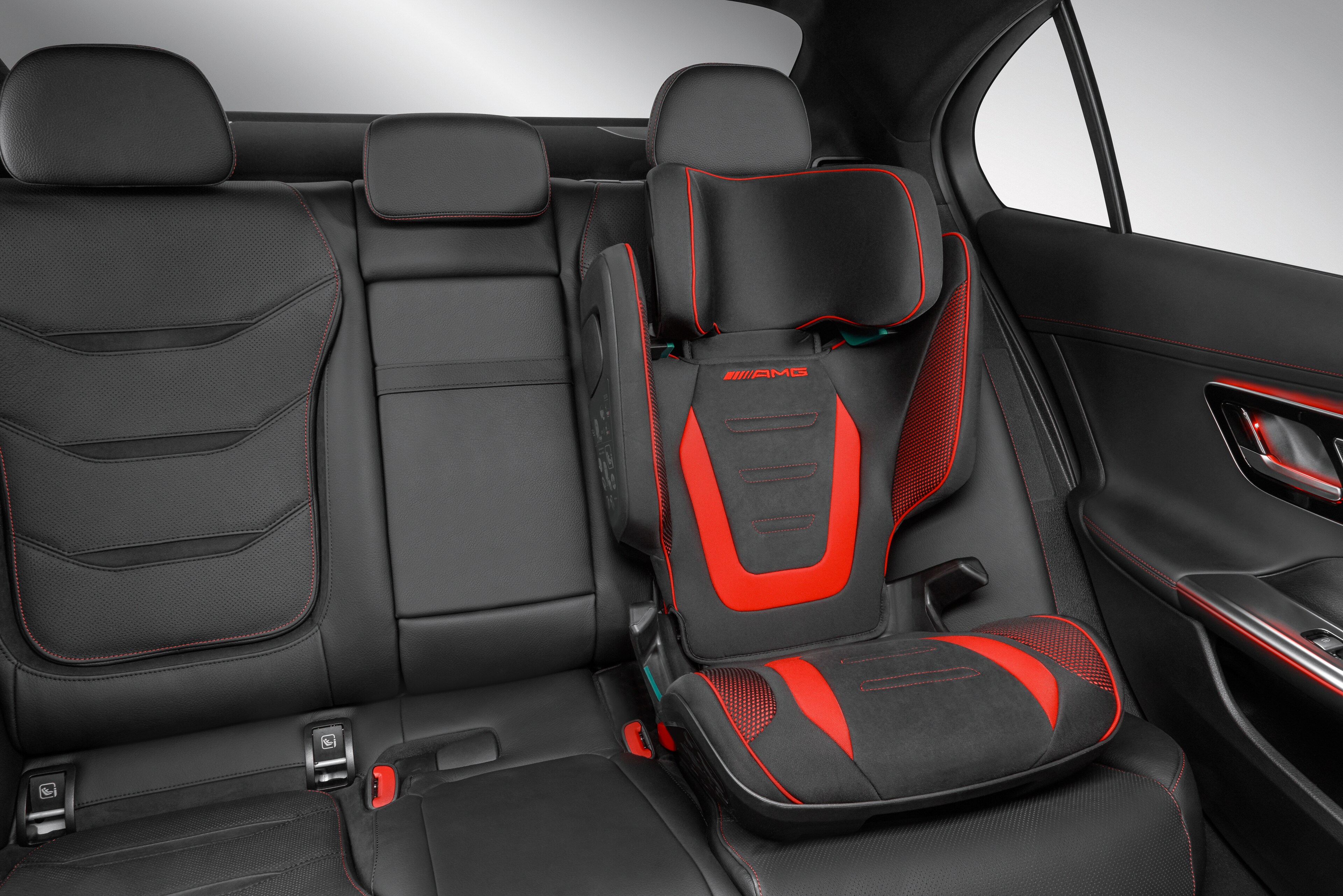 AMG Kindersitz KIDFIX, M i-SIZE schwarz / rot