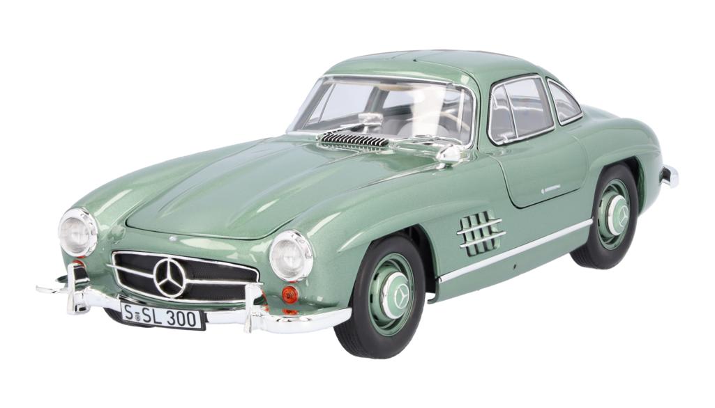 Mercedes-Benz - MB 300 SL 1:18 Teilenummer B66040673 B66040673