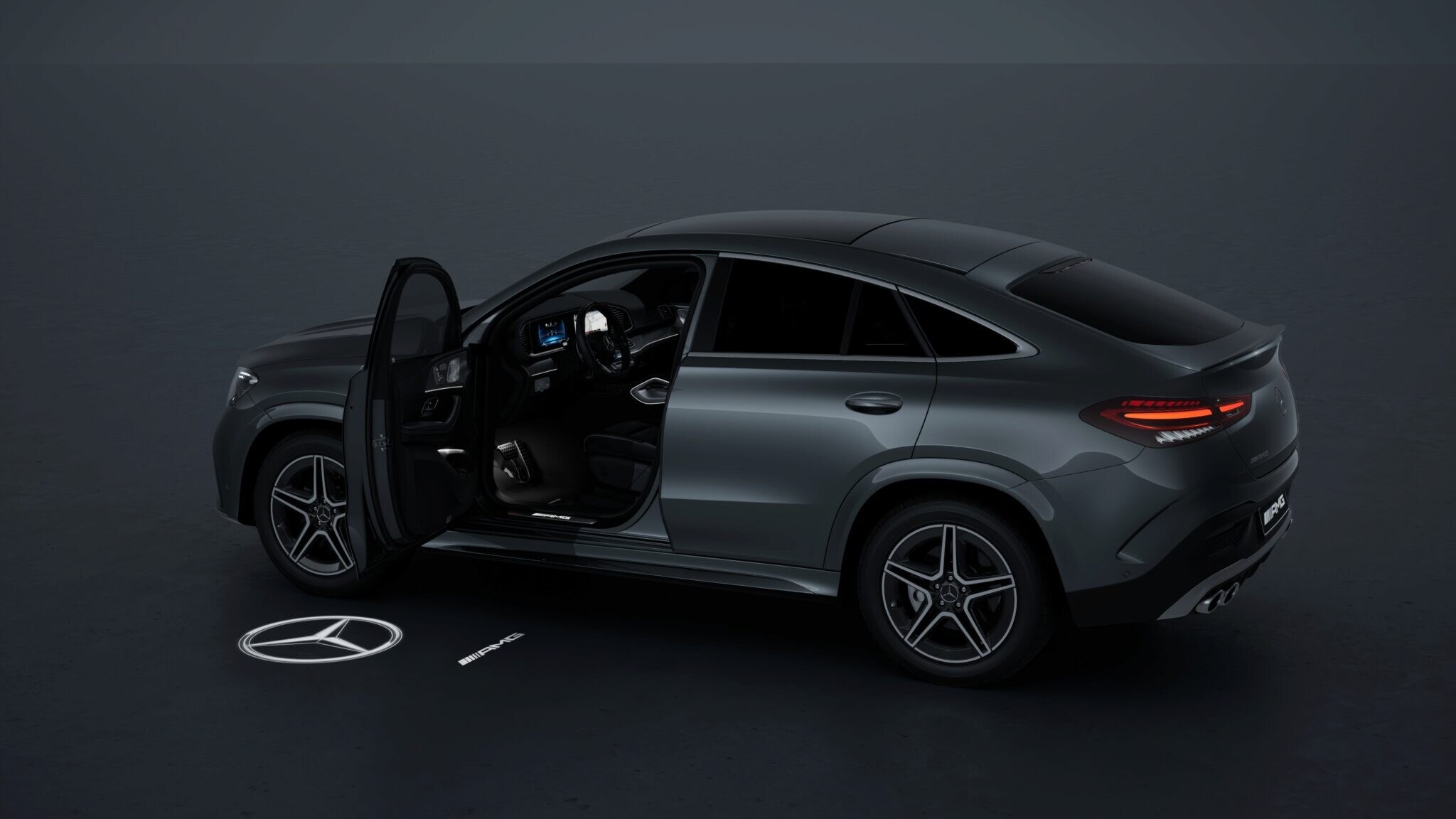 Mercedes-Benz - LCD-Projektor, mit animiertem AMG Pattern