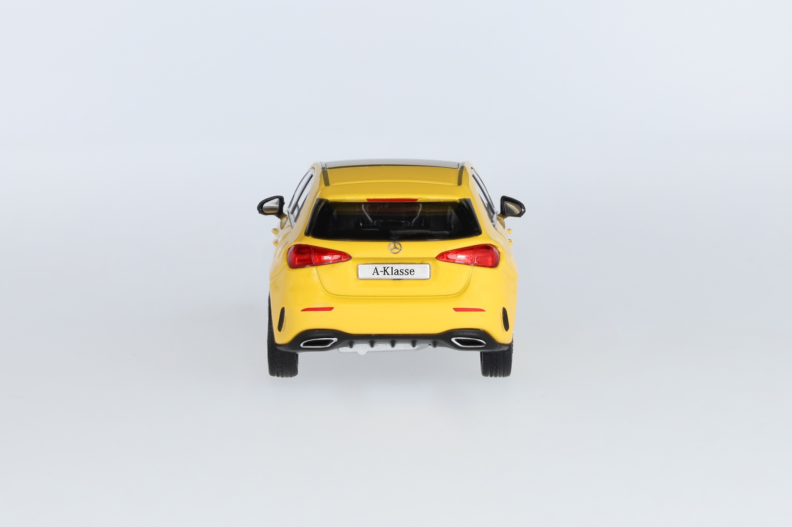 A-Klasse, Kompaktlimousine, AMG Line, W177 sonnengelb, Minimax, 1:43