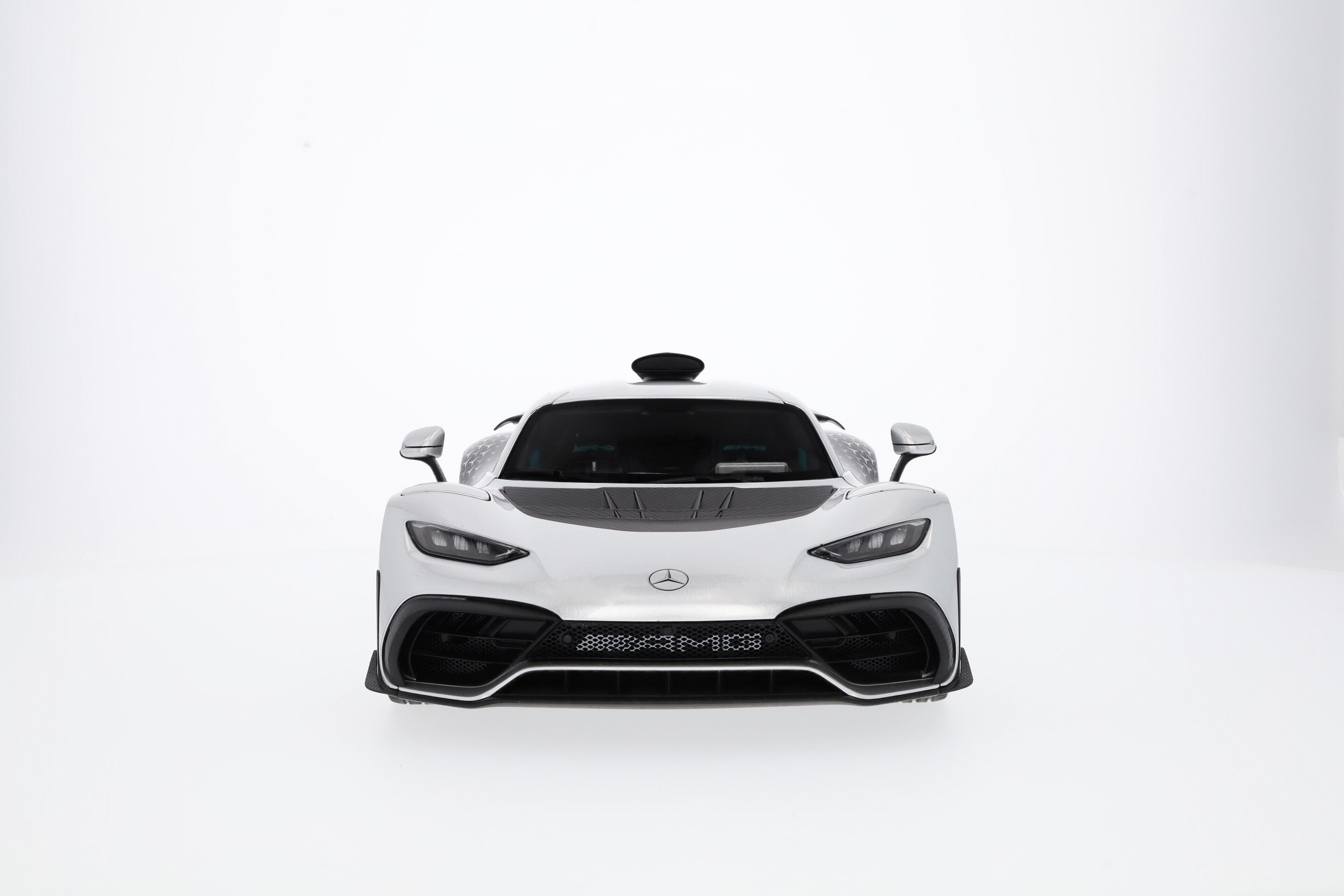 Mercedes-AMG ONE, C298, silberfarben, NZG, 1:12