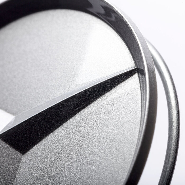 Mercedes-Benz - RADNABENABDECK. Teilenummer B66470203 B66470203