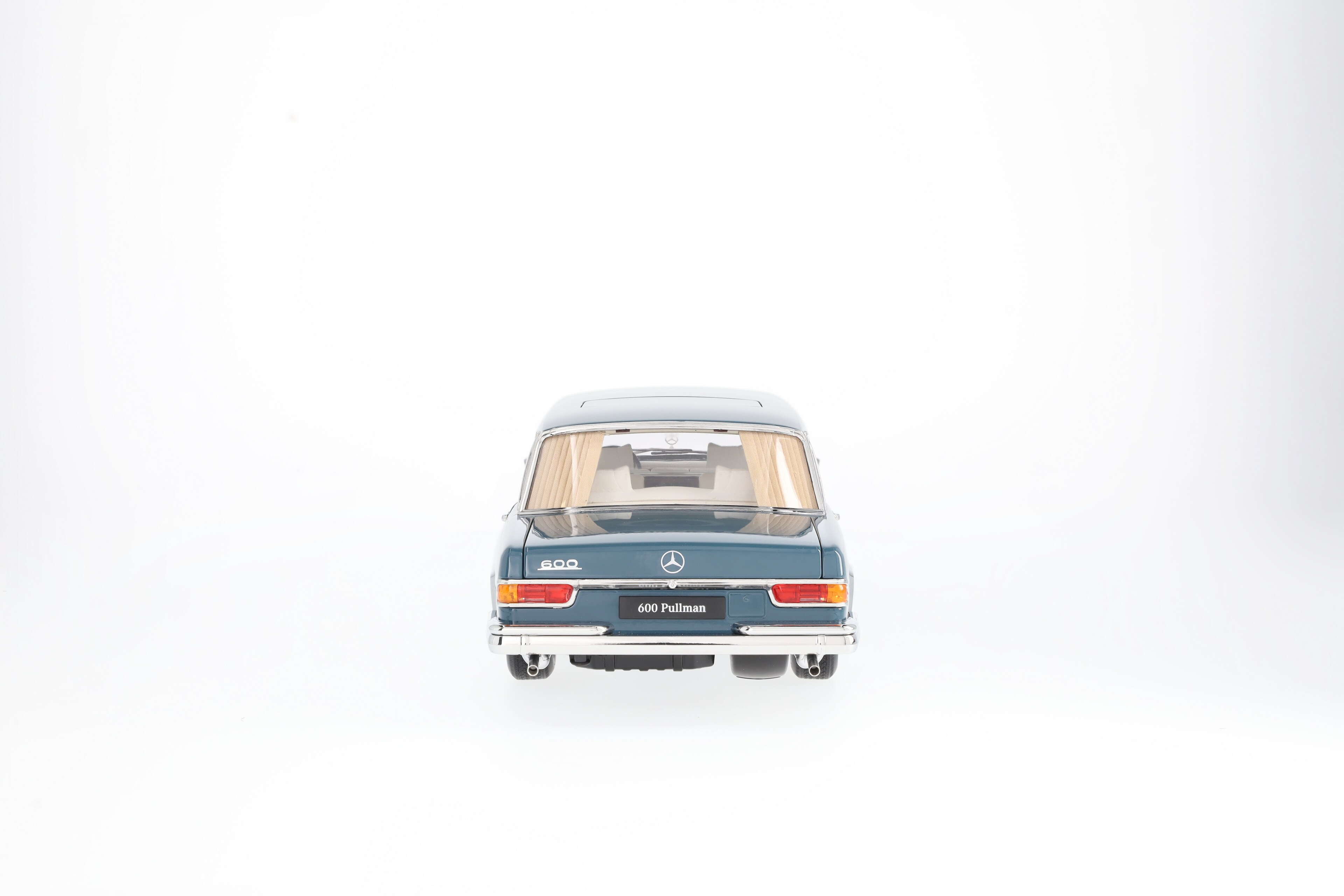 Mercedes-Benz - 600 Pullmann W 100 (1963-1981) blau, NZG, 1:18