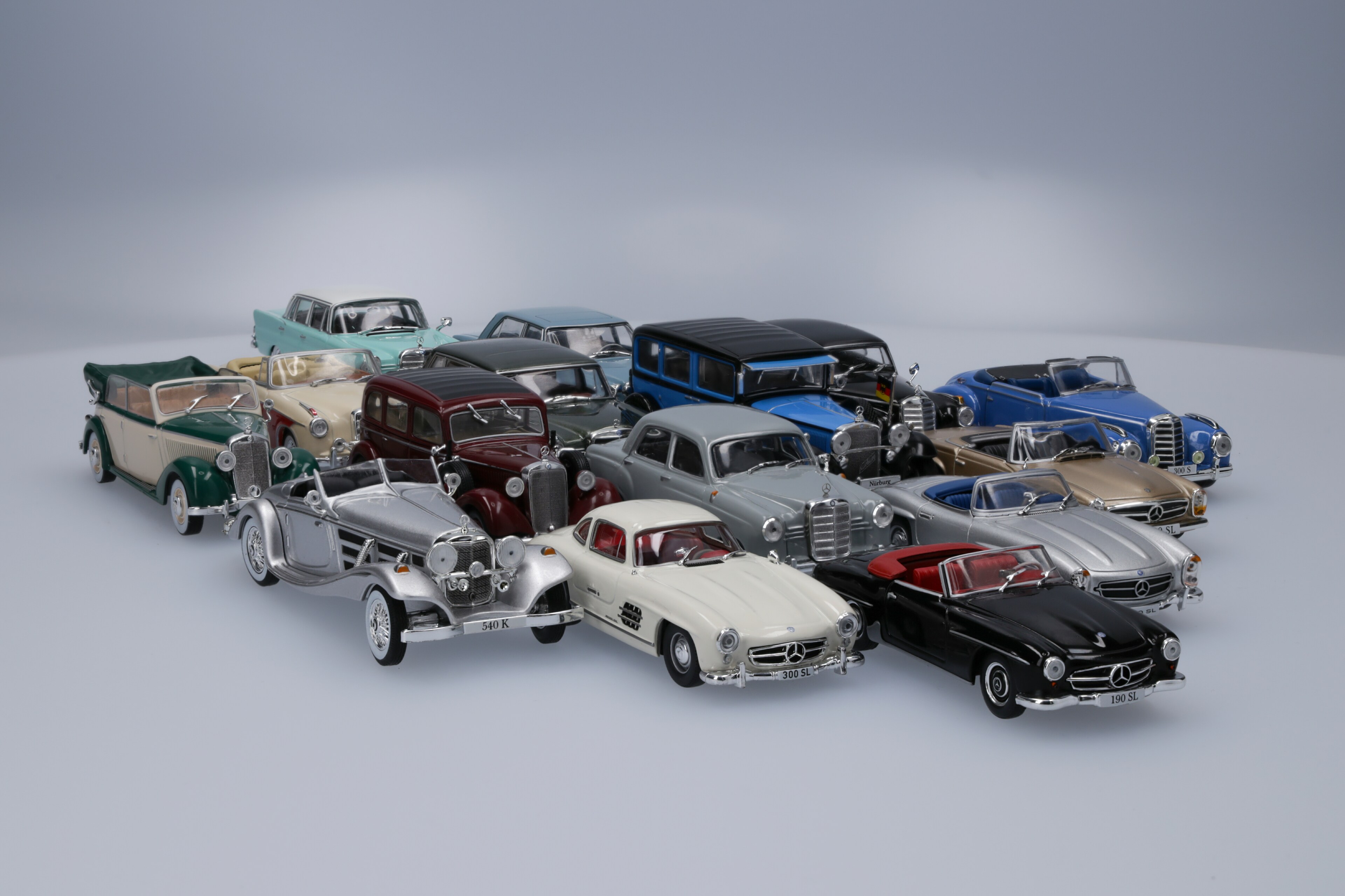 Mercedes-Benz - MB300 SEL W109