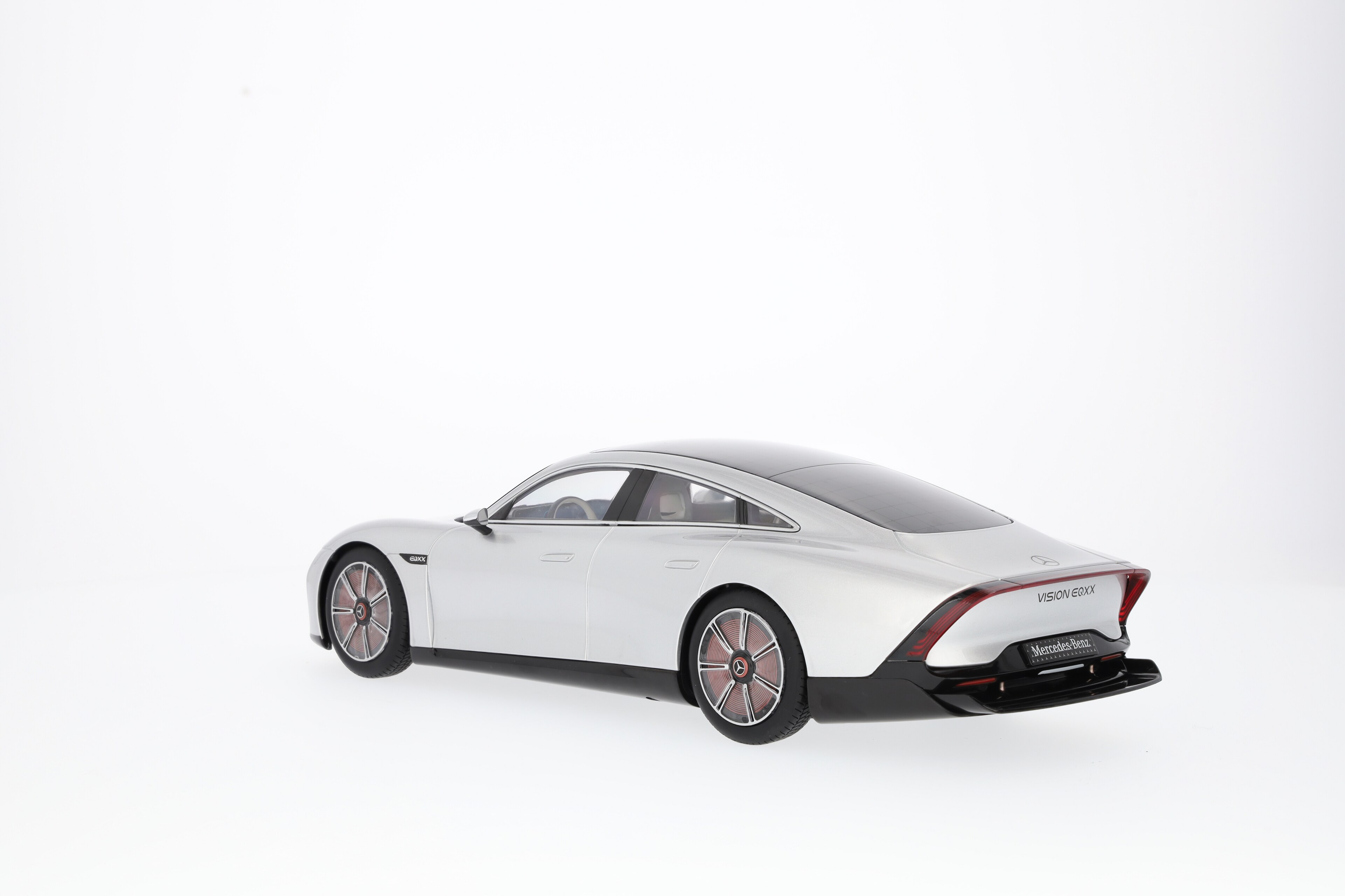 Mercedes-Benz -  Vision EQXX, Showcar silber alubeam, NZG, 1:18