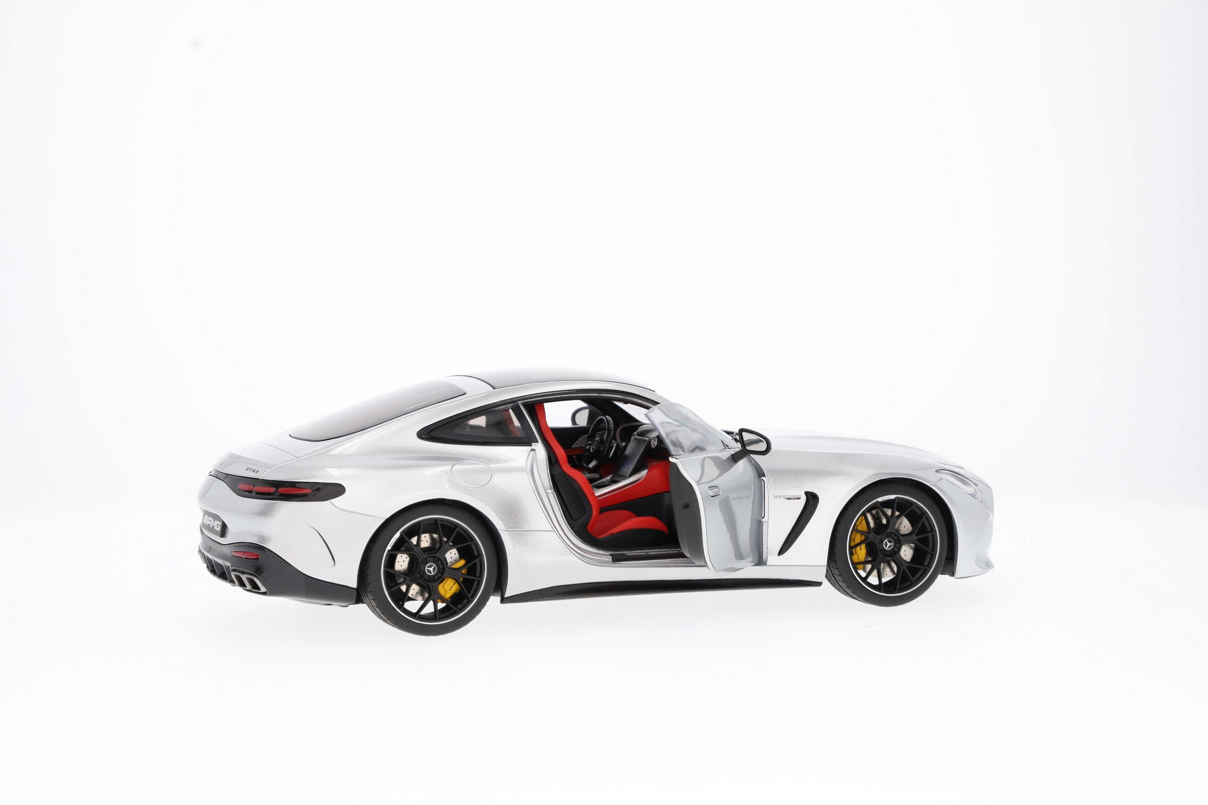 Mercedes-Benz - Mercedes-AMG GT 63, C192 hightechsilber, 1:18