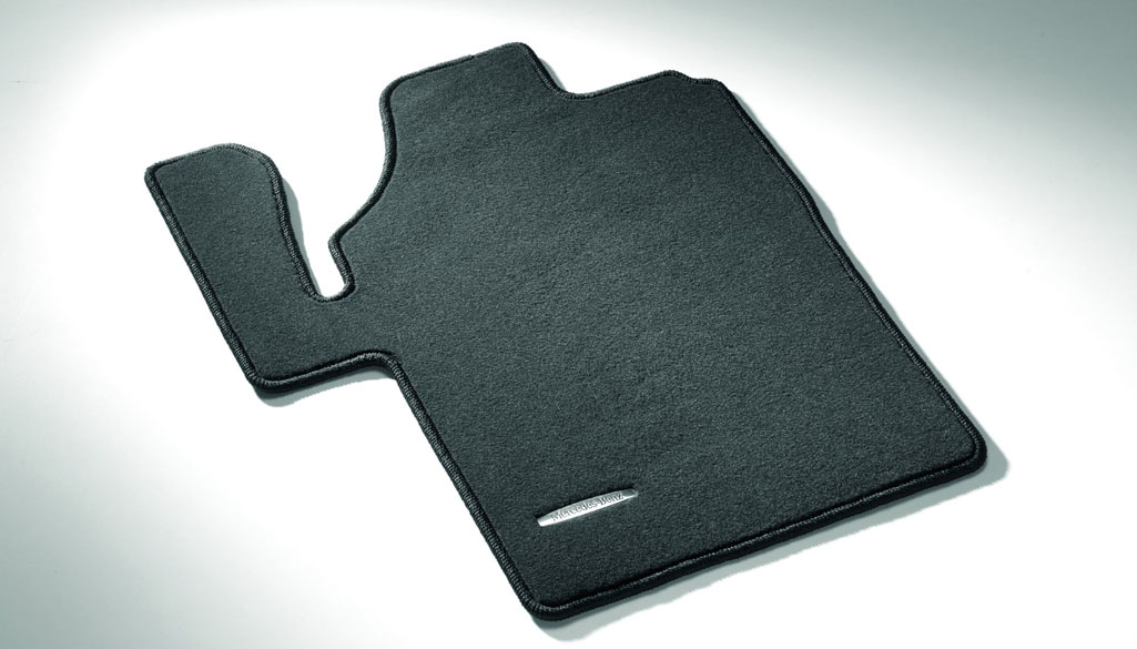 Mercedes-Benz - VELOURSMATTE Teilenummer B66560532 B66560532