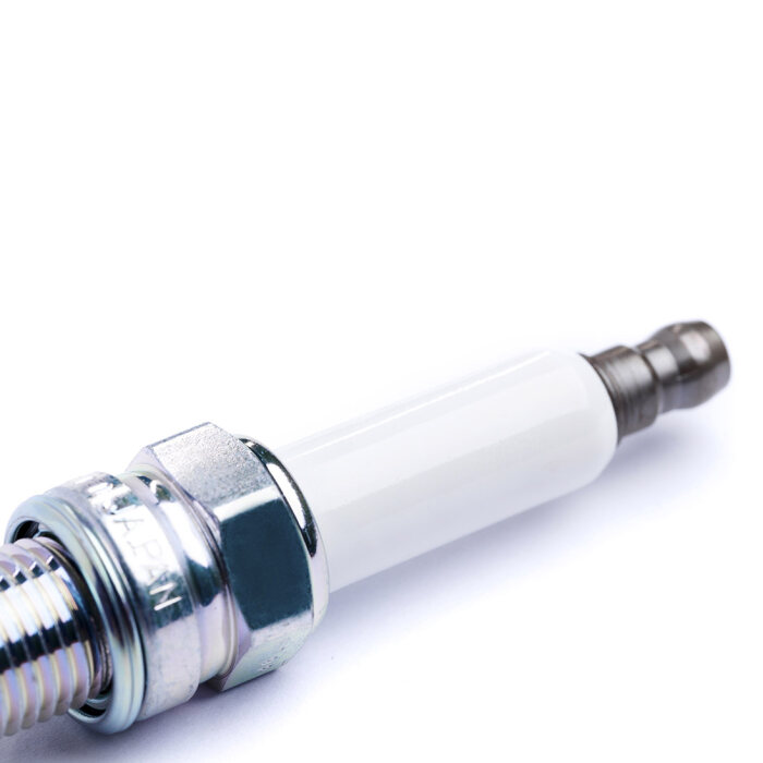 Mercedes-Benz - ZUENDKERZE Teilenummer A0041594903 A0041594903