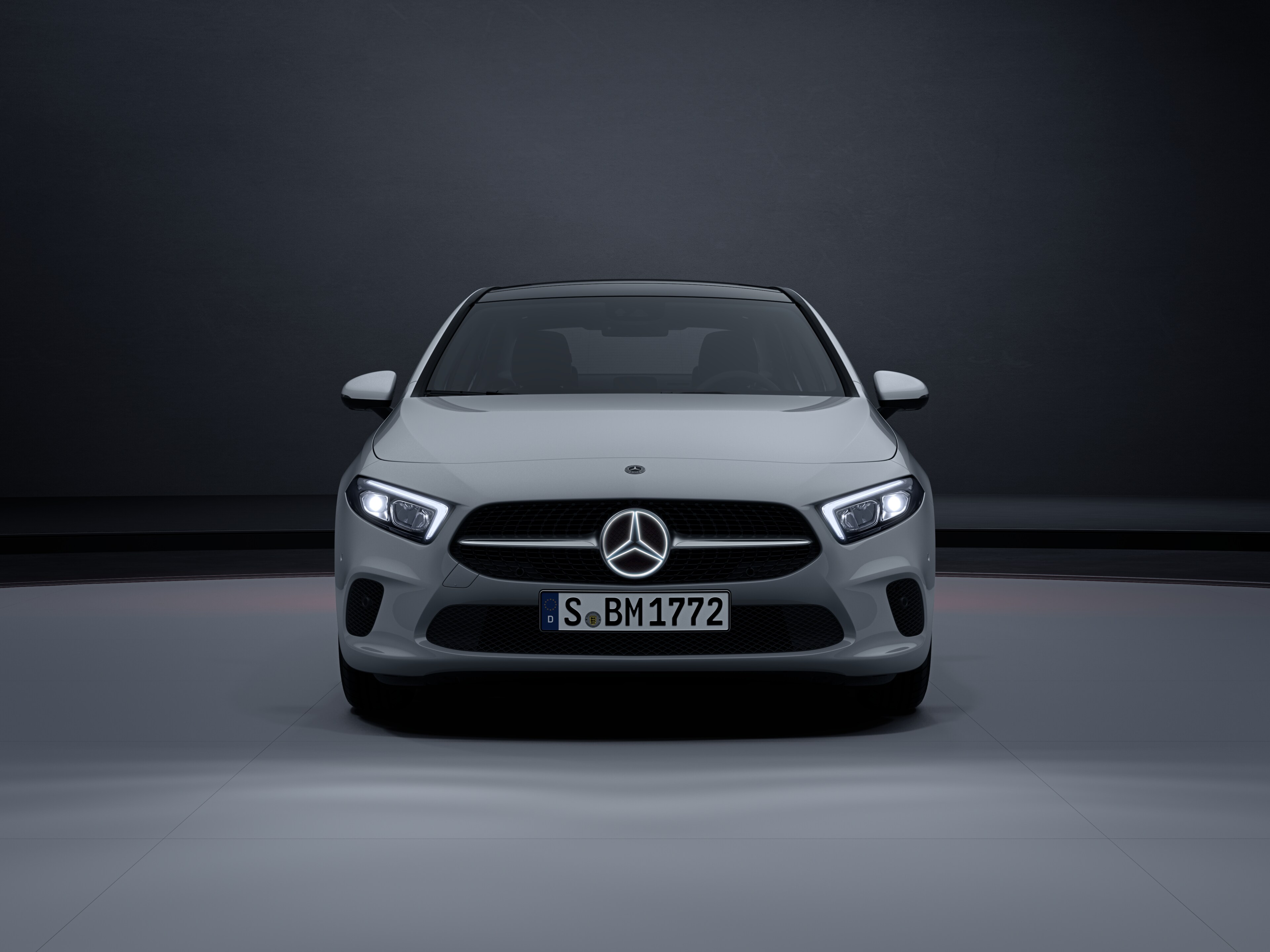 Mercedes-Benz - Mercedes Stern beleuchtet, Dekorteil, USA/CAN Mercedes Stern beleuchtet, Dekorteil, USA/CAN