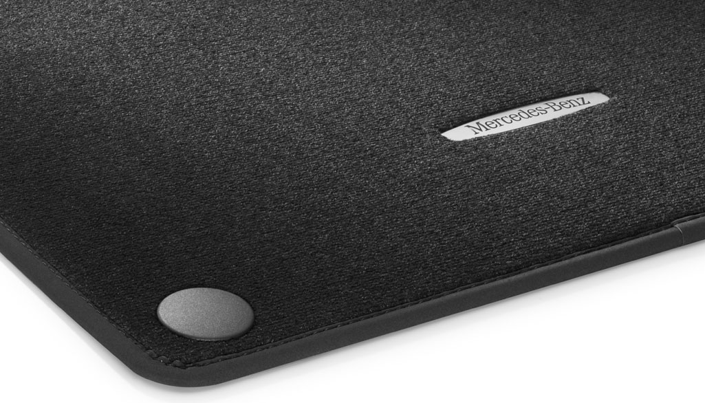 Mercedes-Benz - FUSSMATTE Teilenummer A21768027019F87 A21768027019F87