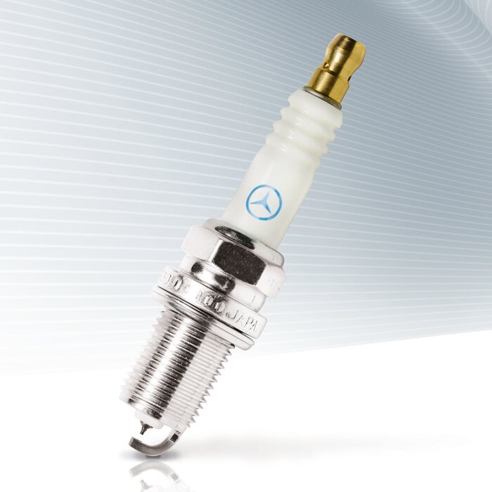 Mercedes-Benz - ZUENDKERZE Teilenummer A0031599703 A0031599703