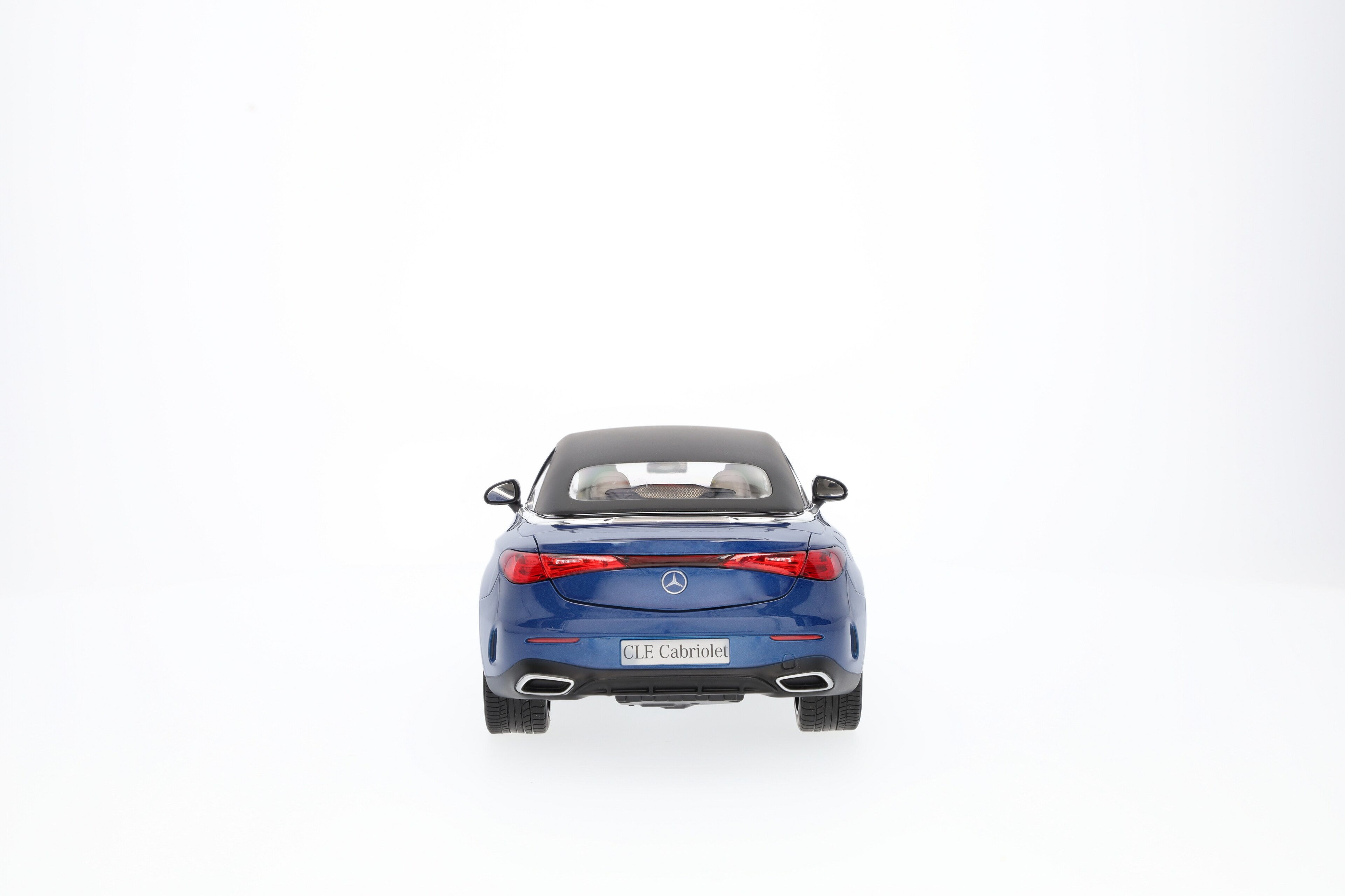 CLE Cabriolet, AMG Line, A236 spektralblau, 1:18